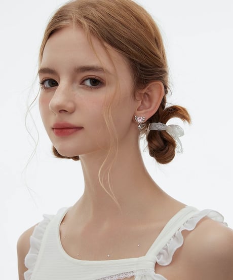 Lovely wing pierce