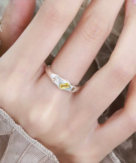 Glow moment ring