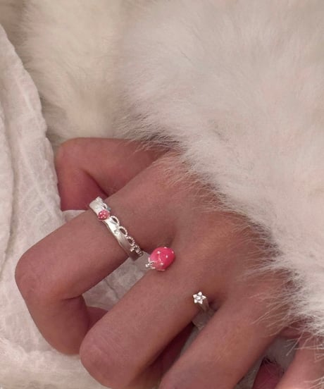 Strawberry flower ring