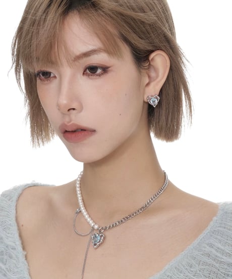 Icy heart pearl necklace