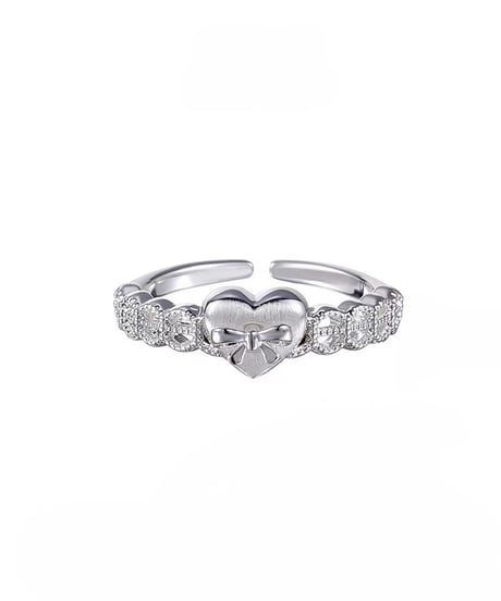 Silver heart ribbon ring