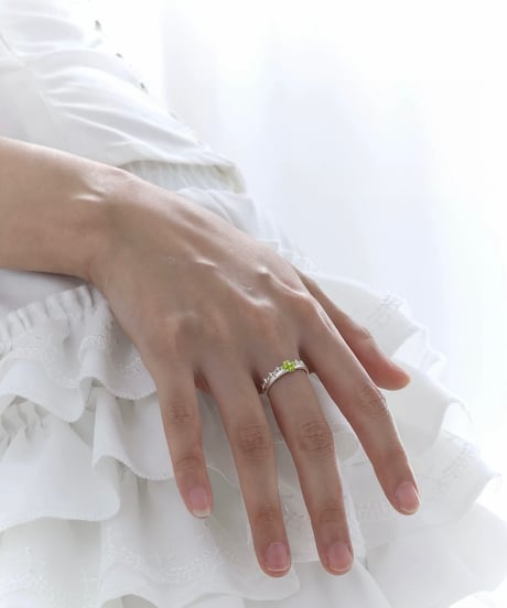 Lucky clover tiara ring
