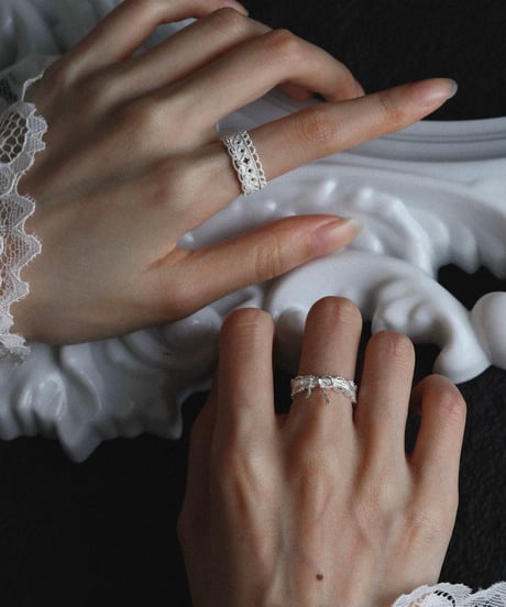 Elegance lace ring