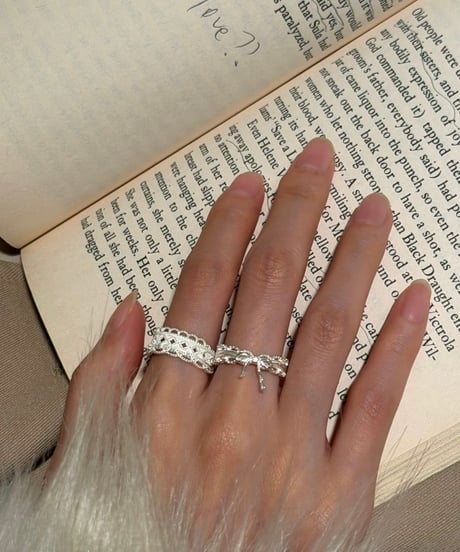 Elegance lace ring