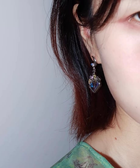Moonlight bottle pierce