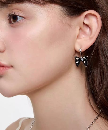 Bloom black ribbon drop pierce