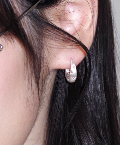 Stardust hoop pierce