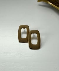 スクエアーピアス