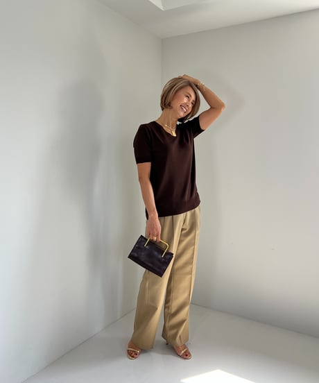 Vネック半袖ニットトップス【 Brown/White/Black 全3色 】