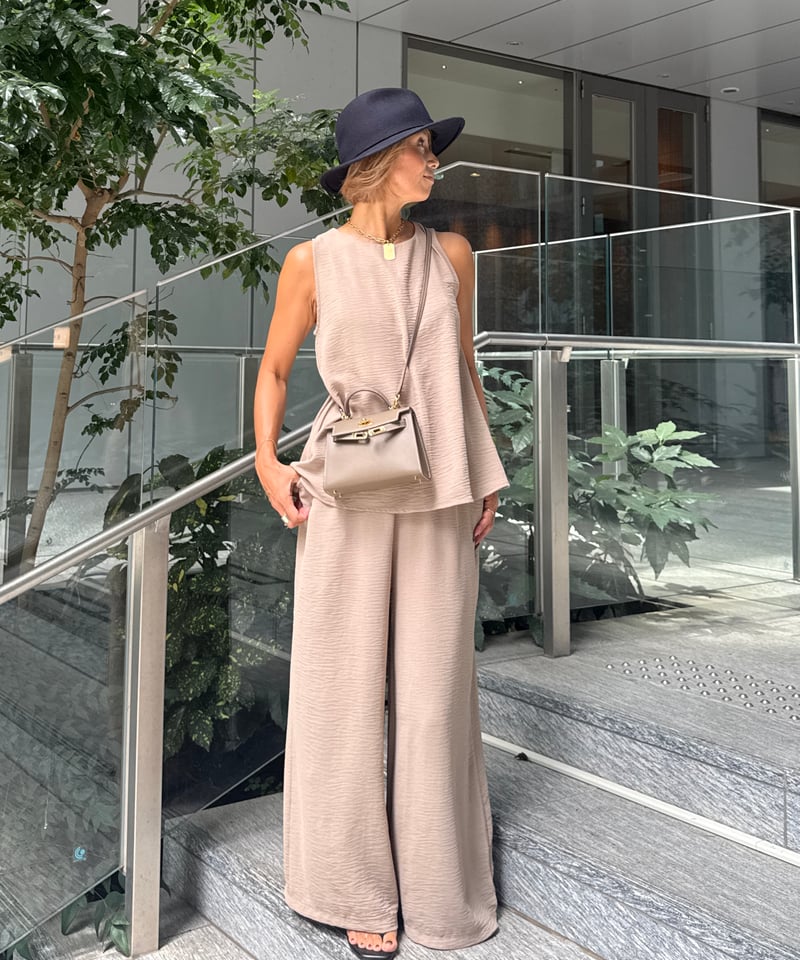 ノースリセットアップ【Beige/Black 全2色】 | ABEREI
