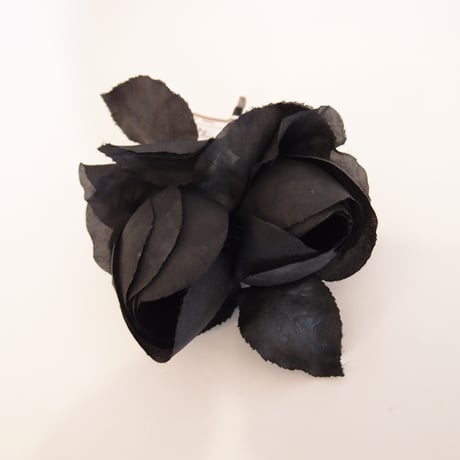Bouton de rose double（ブラック）No.8453-001