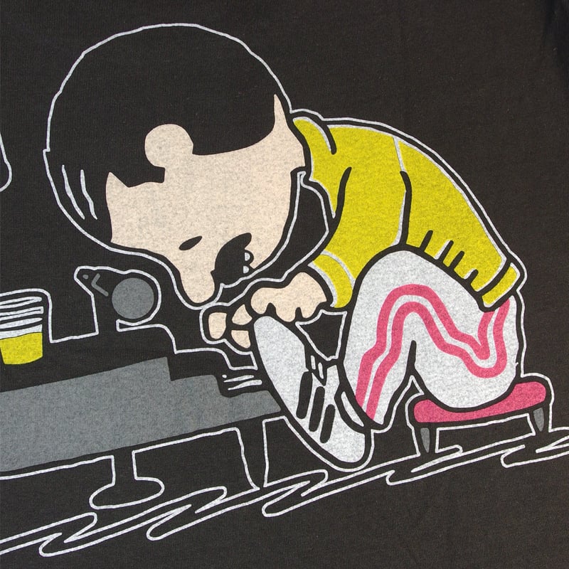 QUEEN EXHIBITION 日の丸 限定 公式 Tシャツ M ブラック QUEEN クイーン Tシャツ チャコール バンドT ロックT メンズ