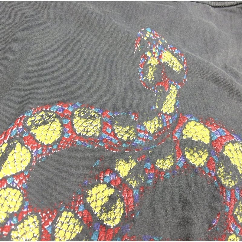 Marlboro マールボロ Tシャツ チャコール ポケ付き Snake Pass