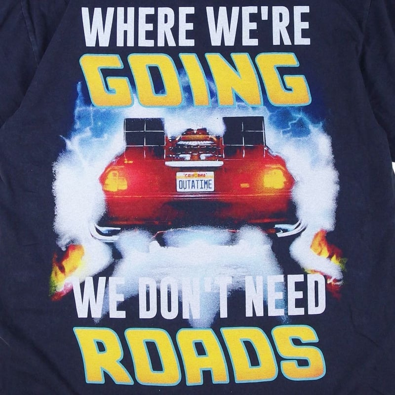 【雰囲気抜群、ムービーTシャツ】バックトゥザフューチャー古着　映画車SF超人気 GU】オンライン即完売なのも納得！『バック・トゥ・ザ