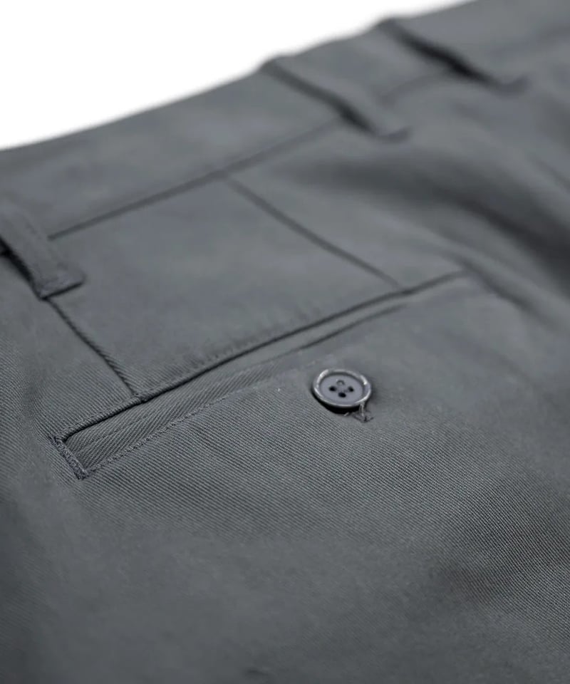 CLUMSY PICTURES 2 PLEATS RELAXED TWILL PANTS -