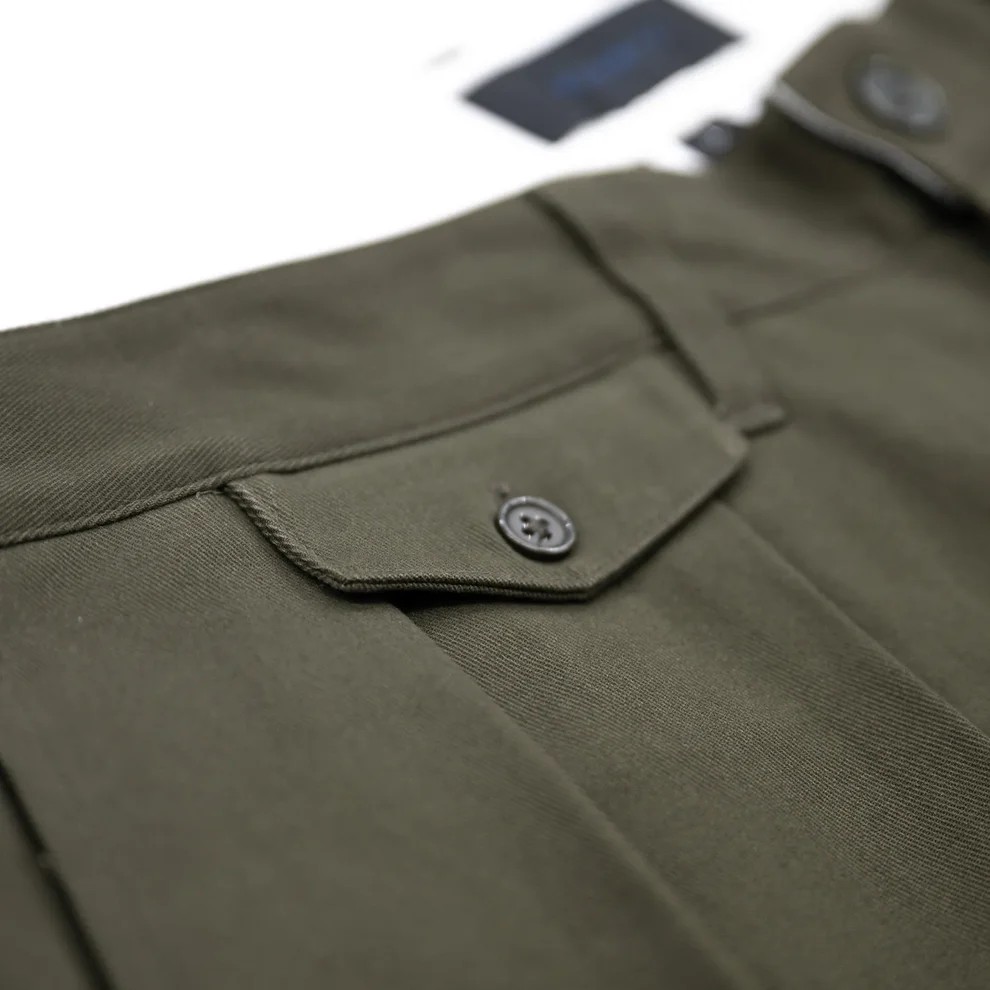 CLUMSY PICTURES 2 PLEATS RELAXED TWILL PANTS -