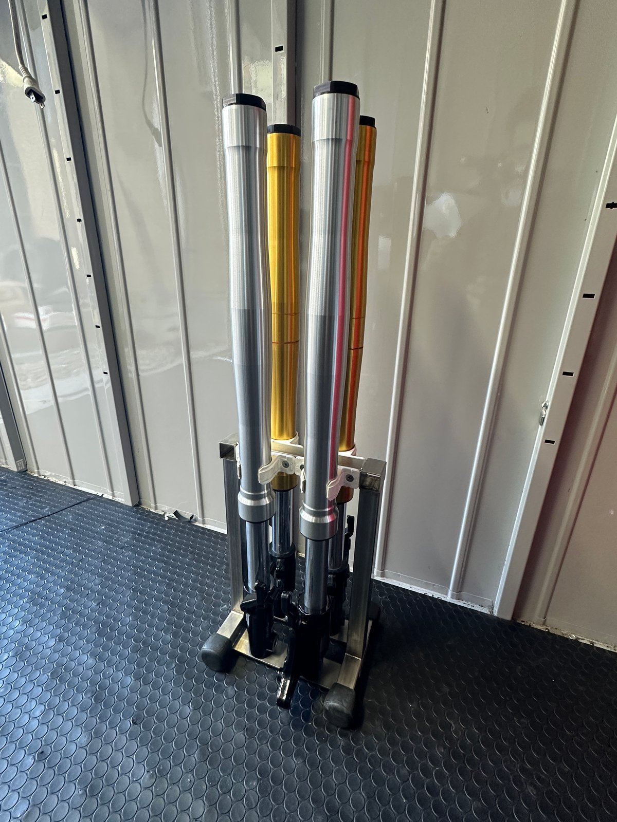 GROM フロントフォークスタンド | TSU GARAGE オンラインショッピング