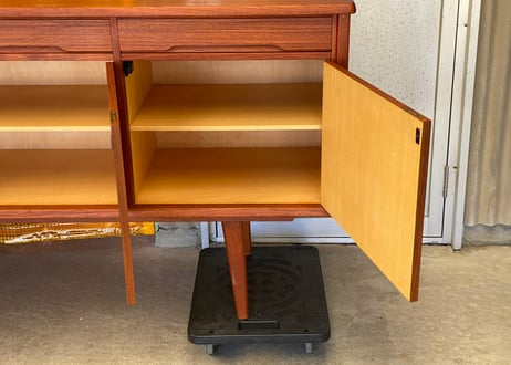 Nordic Vintage / Sideboard / Teak