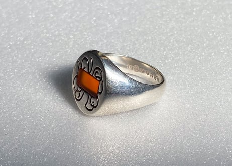 Maison Margiela / Red Stone Signet Ring（メゾンマルジェラ / レッドストーン シグネットリング）