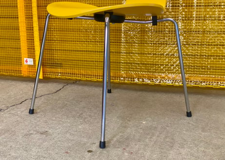 【FRITZ HANSEN】Series 7 Chair / セブンチェア（トゥルーイエロー）