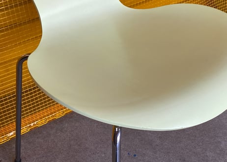 Fritz Hansen / Arne Jacobsen / Series 7 Chair / Lemon Lime