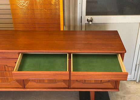 Nordic Vintage / Sideboard / Teak