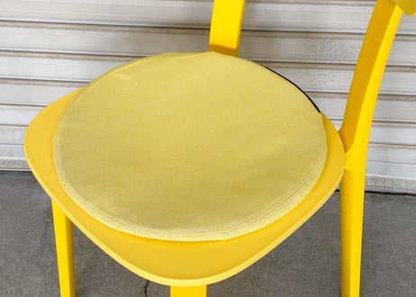 Vitra / APC (All Plastic Chair) / Yellow / Jasper Morrison
