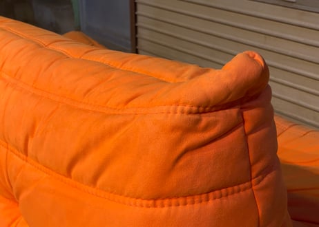 LIGNEROSET リーン・ロゼ TOGO トーゴ ソファ 3人掛け オレンジ系カラー/トリプルソファ