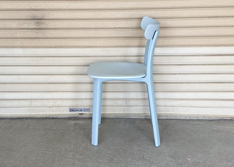 Vitra / APC (All Plastic Chair) / Sky Blue / Jasper Morrison