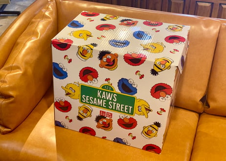 【KAWS × SESAME STREET】UNIQLO 限定ぬいぐるみ コンプリートセット（5体＋限定BOX）