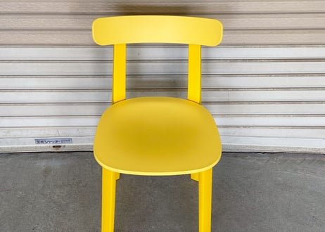 Vitra / APC (All Plastic Chair) / Yellow / Jasper Morrison