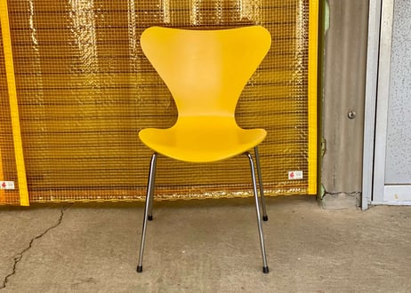 【FRITZ HANSEN】Series 7 Chair / セブンチェア（トゥルーイエロー）