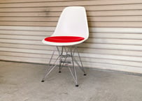 Herman Miller/ハーマンミラー/イームズ/プラスチックシェル サイドチェア/シートパッド付 / ワイヤーベース （Vitra × Herman Miller Wネーム）①