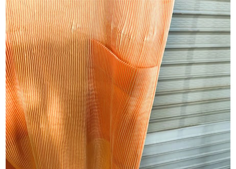 ISSEY MIYAKE プリーツキャミソールワンピース（オレンジ）