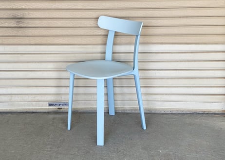 Vitra / APC (All Plastic Chair) / Sky Blue / Jasper Morrison