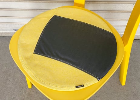 Vitra / APC (All Plastic Chair) / Yellow / Jasper Morrison