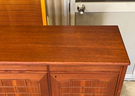 Nordic Vintage / Sideboard / Teak