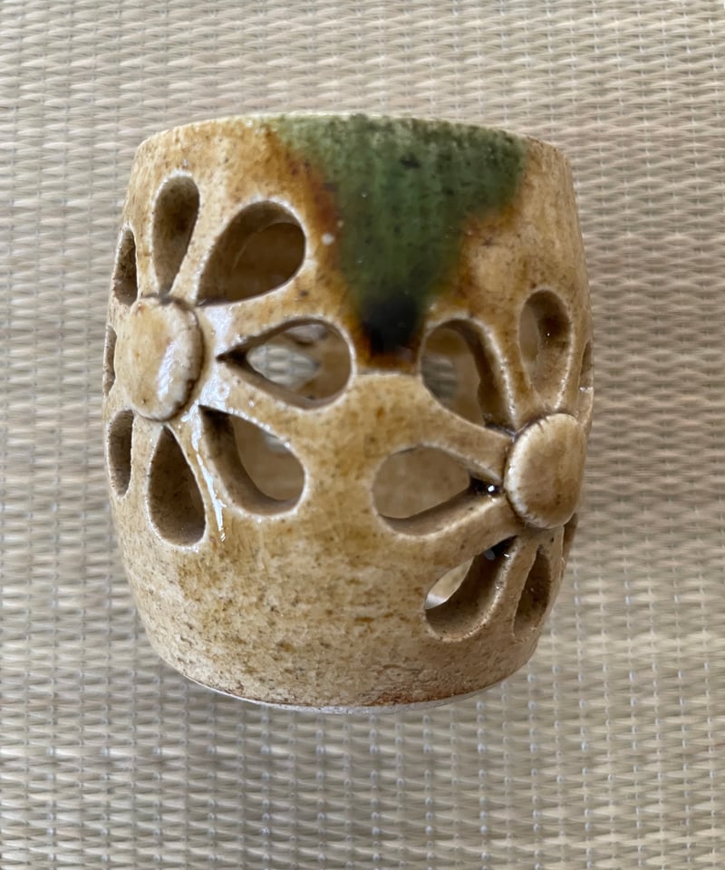 在銘 美品】山口茂造 菊 透かし 黄瀬戸 蓋置 茶道具 | ginyoudo