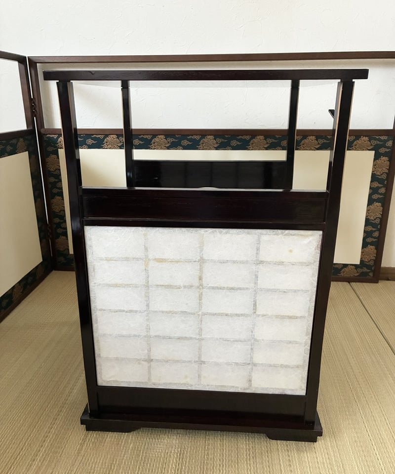送料無料 茶道具/工芸/棚】組み立て式 吉野棚 園能斎好み 溜塗 | ginyoudo
