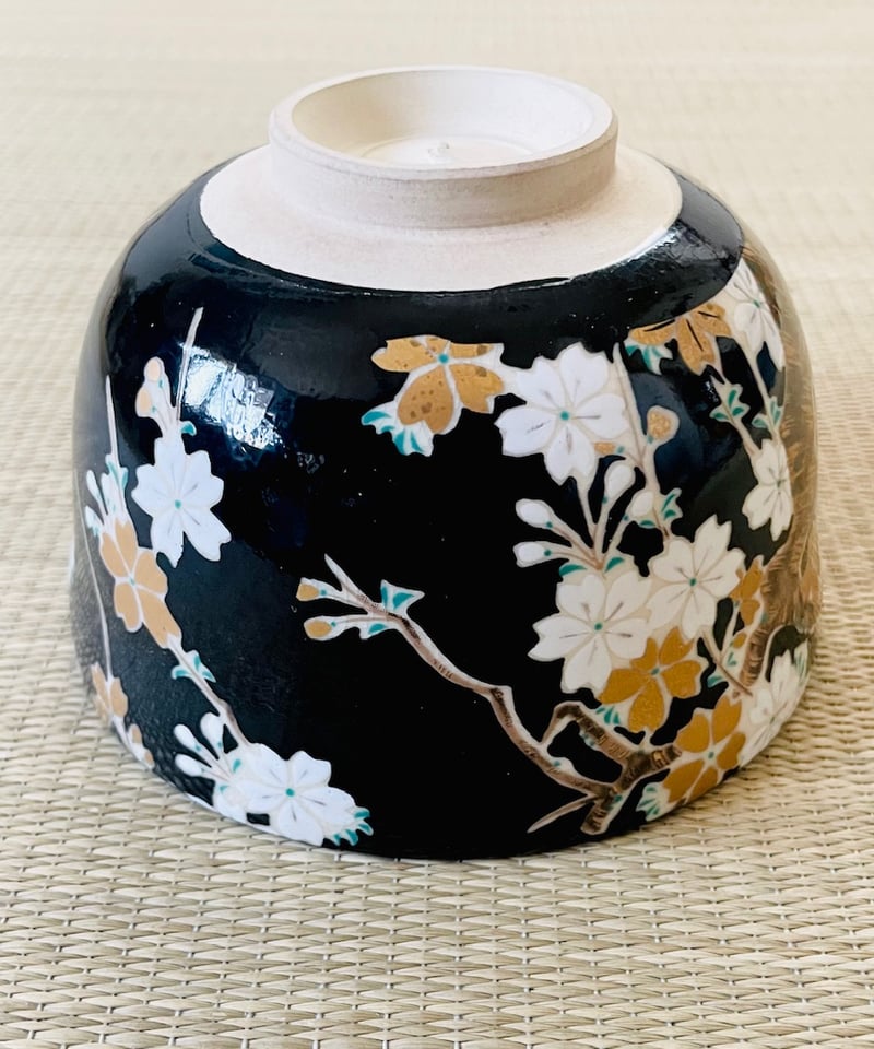 在銘 紙箱付】宮地英香 黒仁清 桜 さくら 茶碗 | ginyoudo