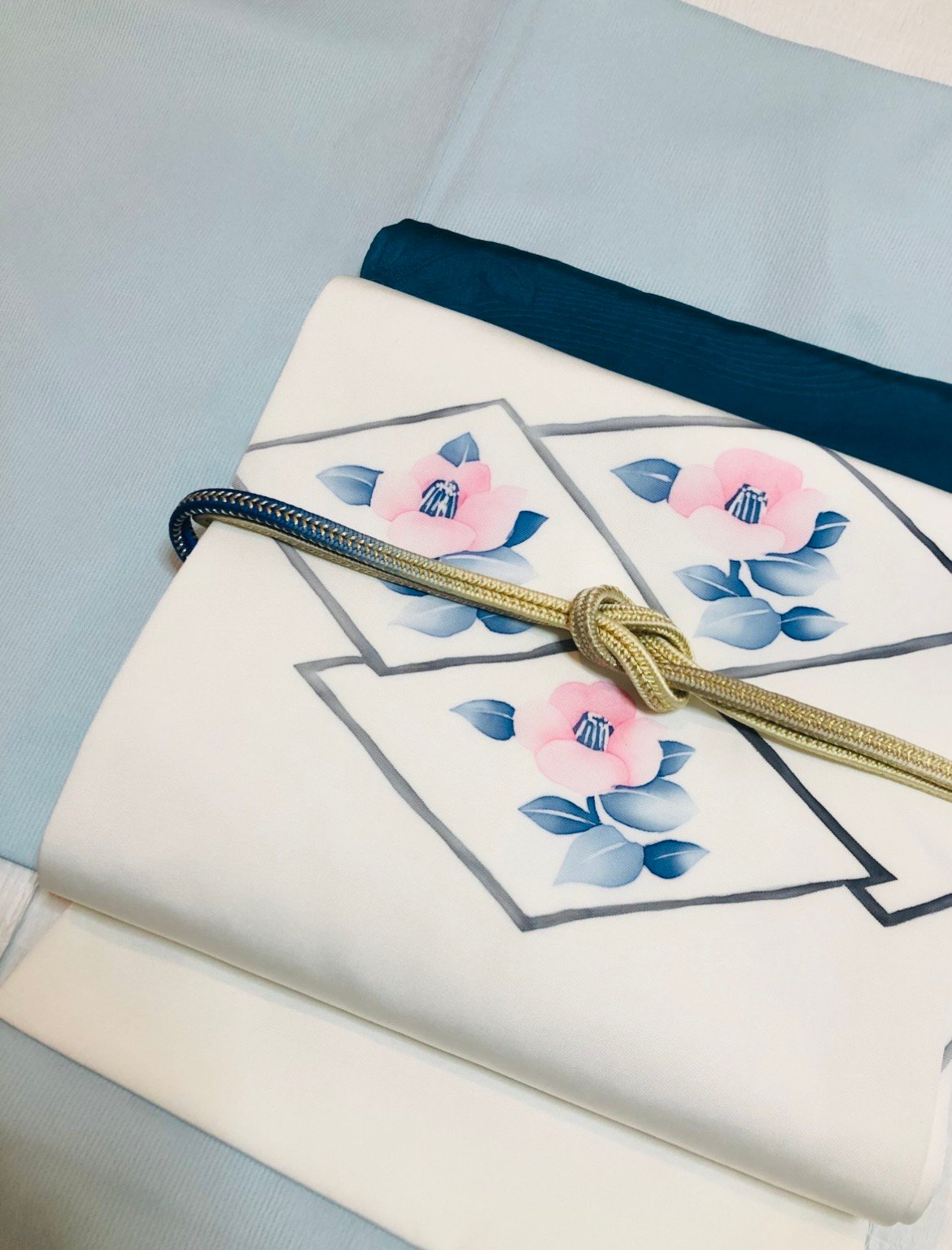 美品】正絹 椿に菱 塩瀬名古屋帯 白 | ginyoudo