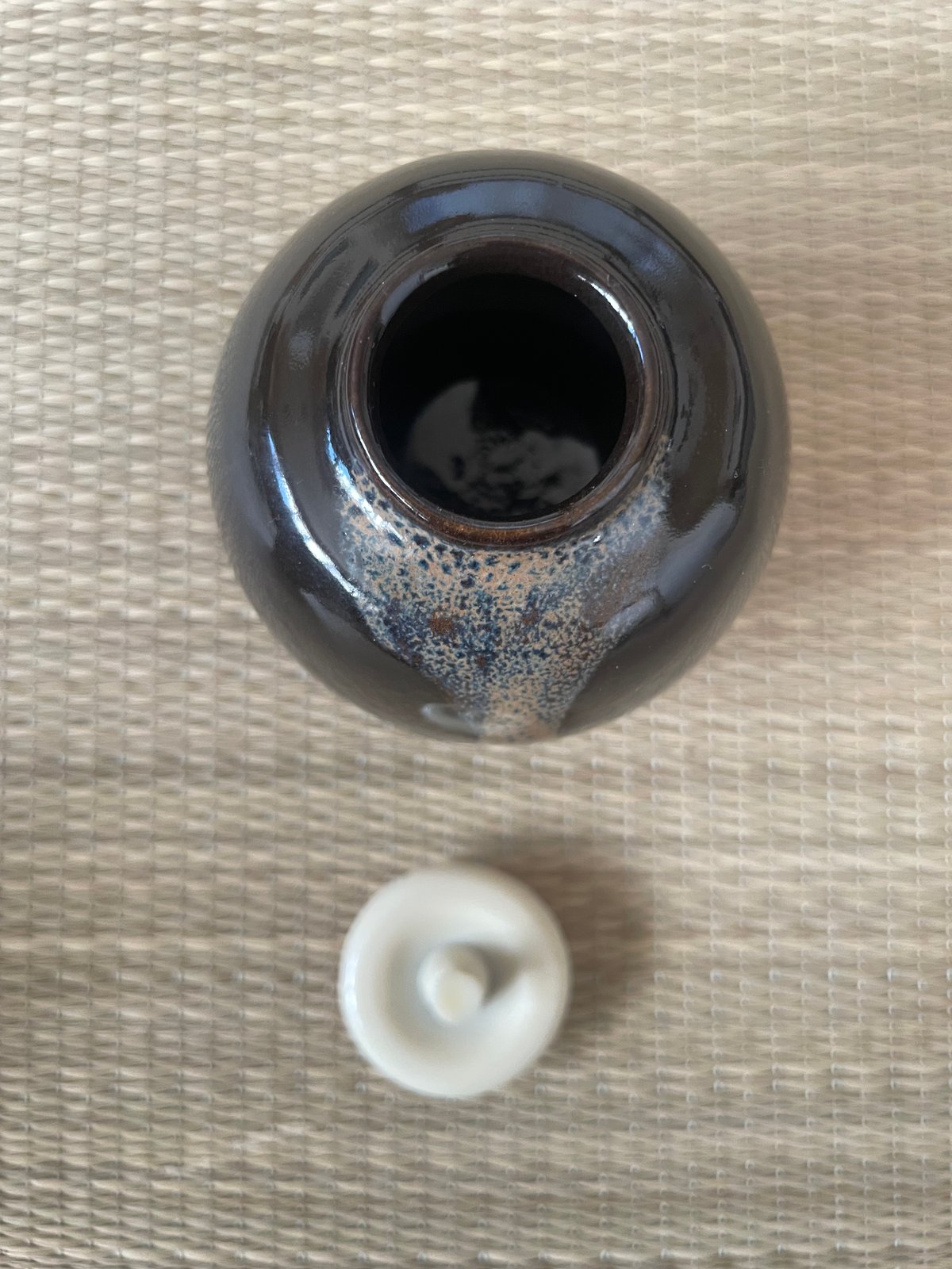 美品 紙元箱 仕覆栞付】渦金襴 仕覆付 中村陶六造 文林茶入れ | ginyoudo