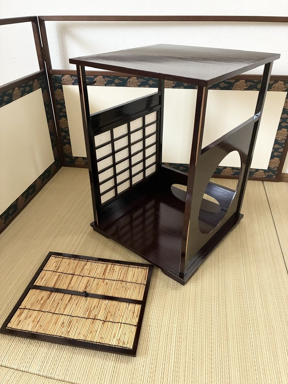 茶道用棚】組み立て式 吉野棚 園能斎好み 溜塗 | ginyoudo