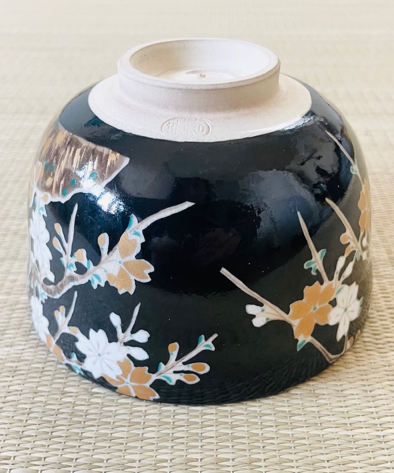 在銘 紙箱付】宮地英香 黒仁清 桜 さくら 茶碗 | ginyoudo