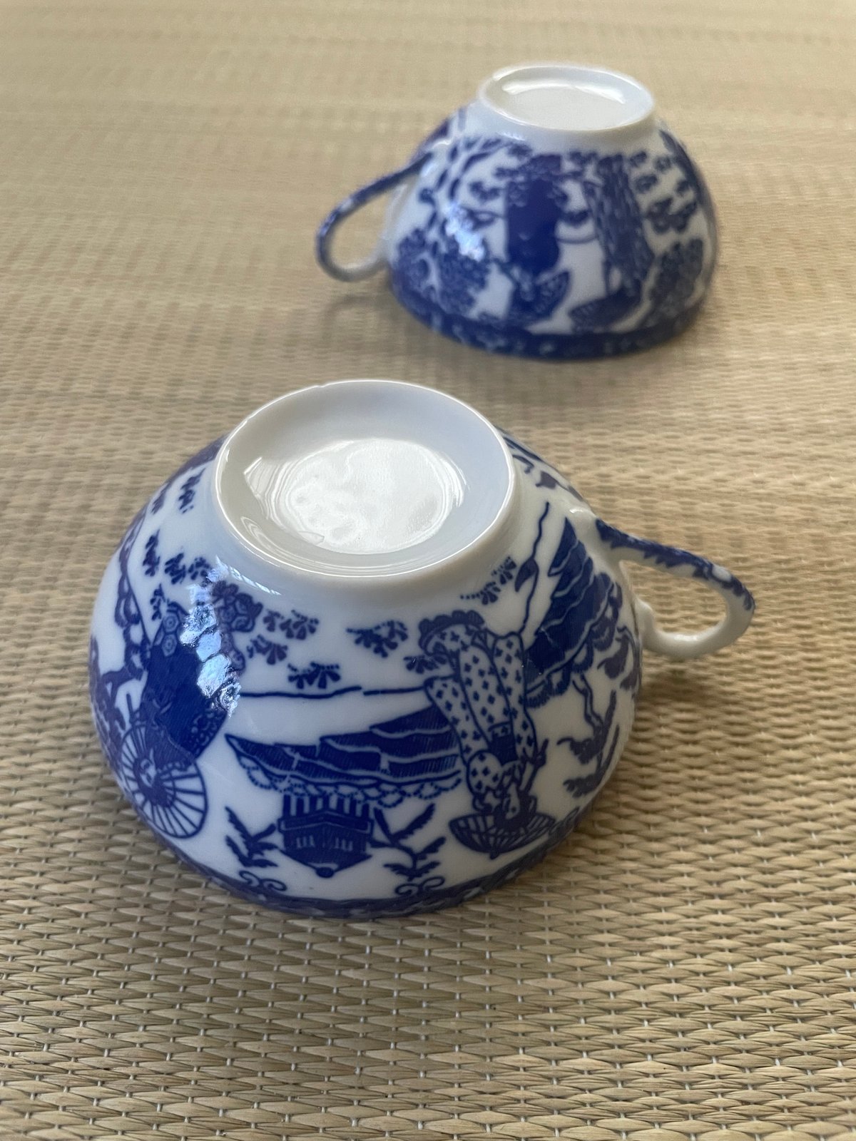 美品 同柄2客セット】日本特製 透かし芸者文様 エッグシェル 卵殻手