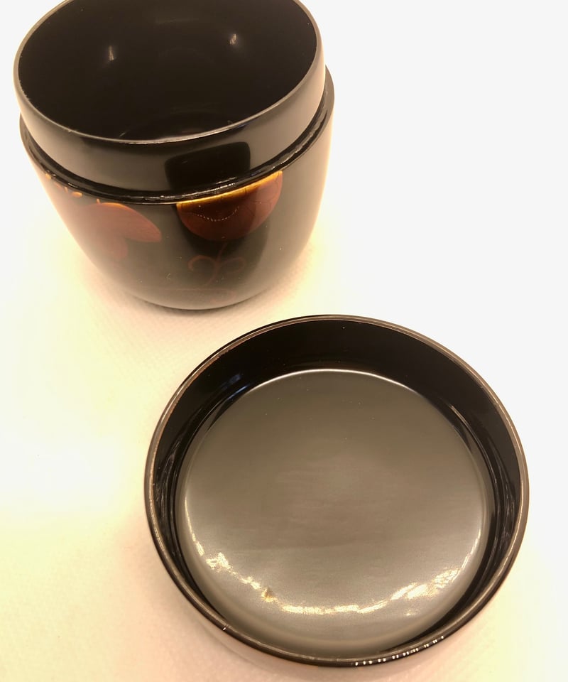 美品 木製】白檀塗り 中棗 高台寺蒔絵（菊桐唐草） | ginyoudo