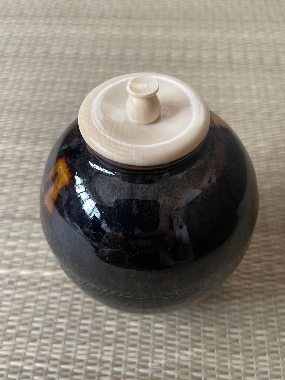 極美品 桐共箱付】山口茂造 仕覆付き 瀬戸 文琳茶入 雨龍間道 仕覆付き