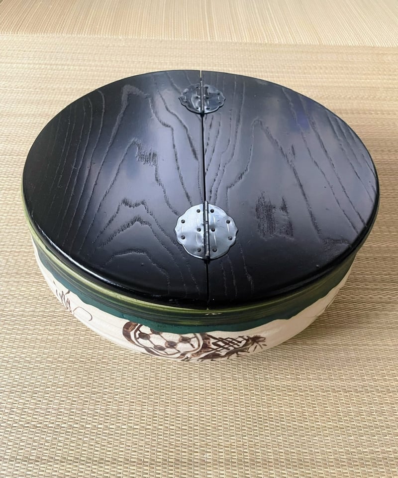 美品】加藤五陶造 在銘 織部 割蓋付き 平水指 | ginyoudo