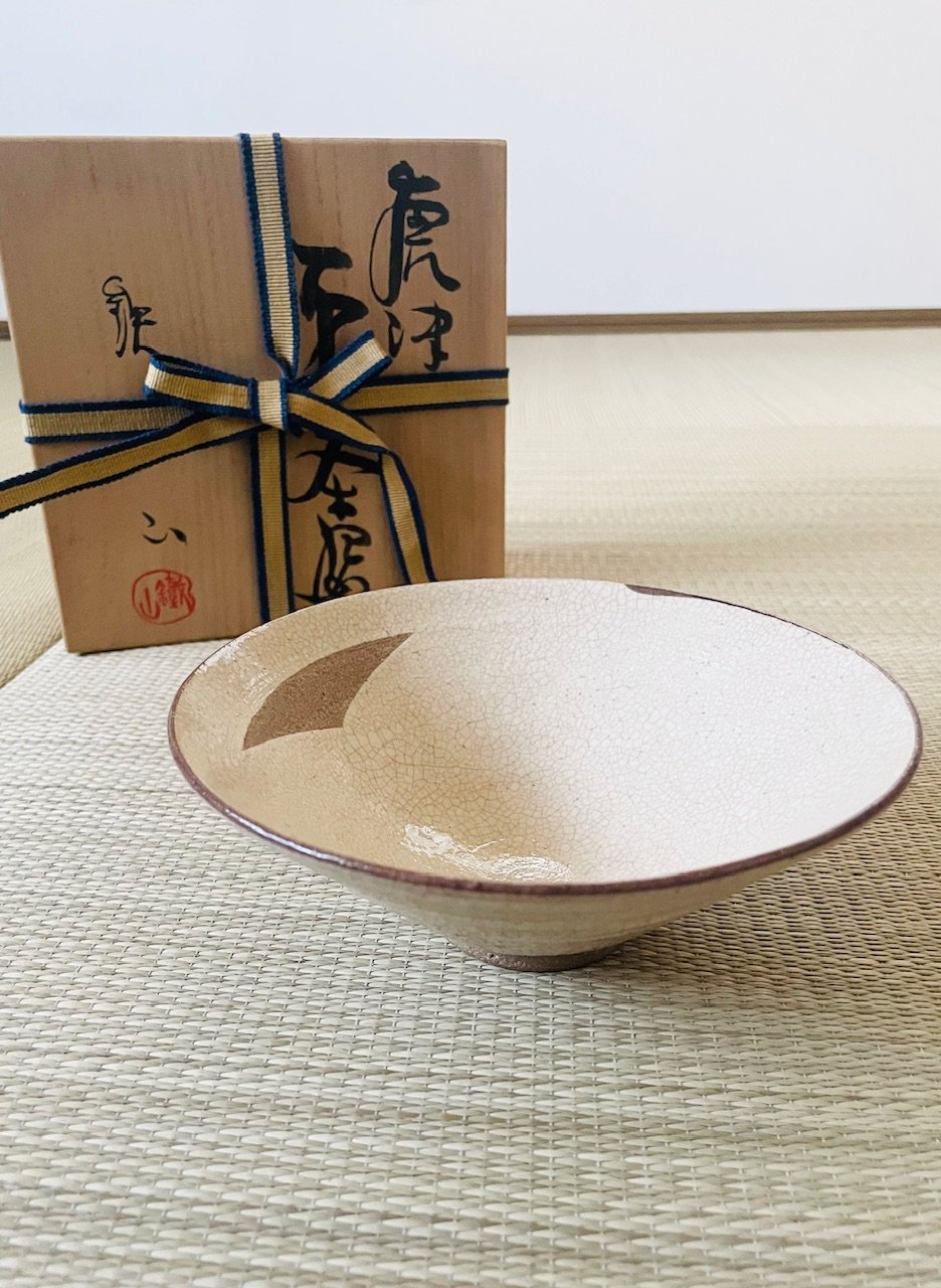美品 桐共箱付】在銘 松本鉄山造 鐵山 唐津 平茶碗 夏茶碗 | ginyoudo