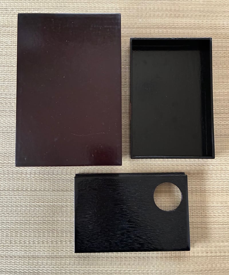 美品】 利休茶箱/茶筅筒平棗セット 花筏に竜田川と銀杏 桐製 茶箱